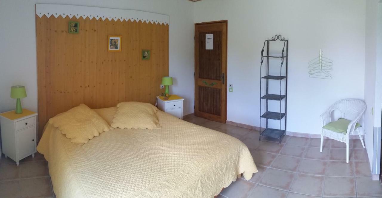 Les Galines Hotel Rians  Luaran gambar